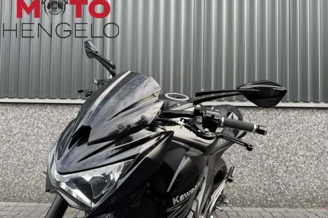 Kawasaki 2015 (2015) thumbnail 4