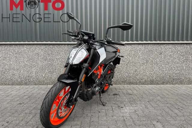 KTM Duke (2021) thumbnail 2