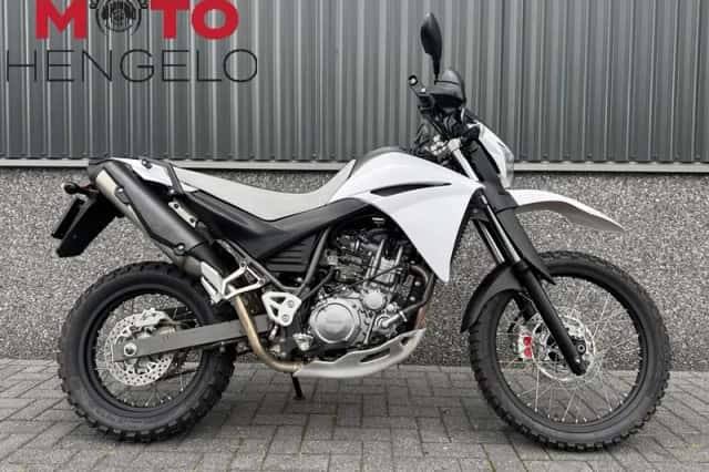 Yamaha 2012 (2012) thumbnail 1