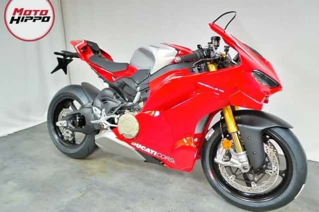 Ducati Panigale V4 R (2026) thumbnail 3