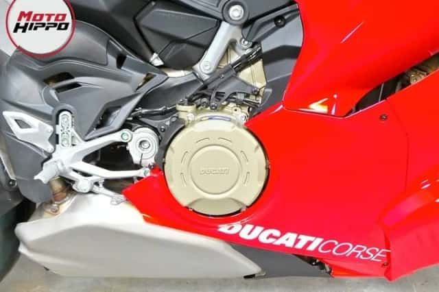 Ducati Panigale V4 R (2026) thumbnail 6