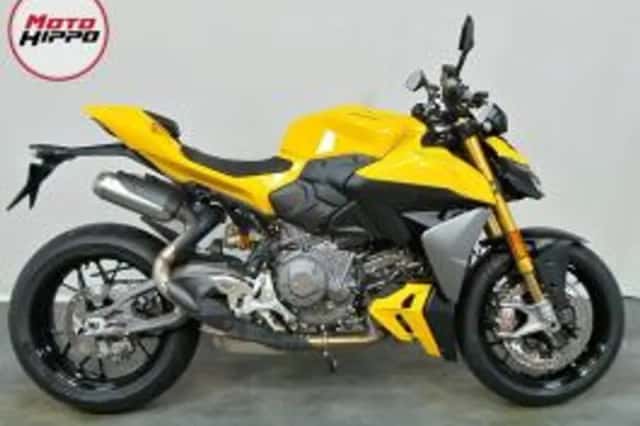 Ducati Streetfighter V2 (2026) thumbnail 1