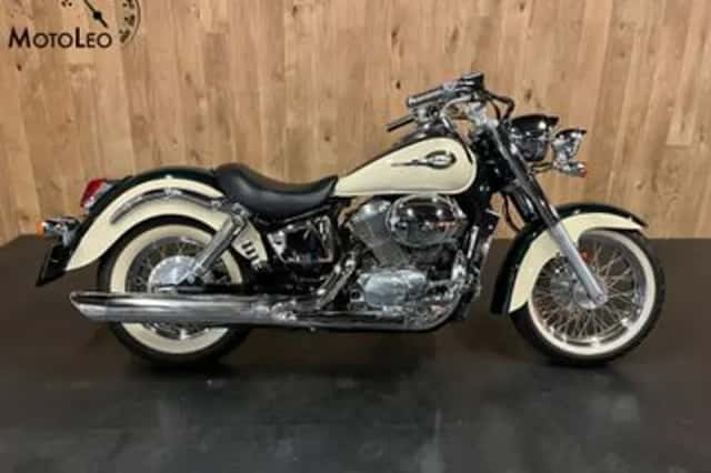 Honda VT 750C2 Shadow (1998) thumbnail 1