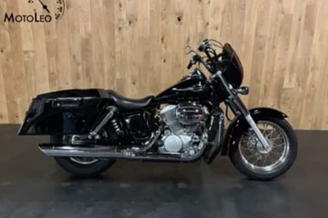 Honda VT 750C2 Shadow (1997) thumbnail 1