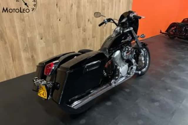 Honda VT 750C2 Shadow (1997) thumbnail 2