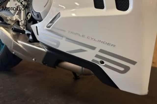 CFMoto 675SR-R (2026) thumbnail 3