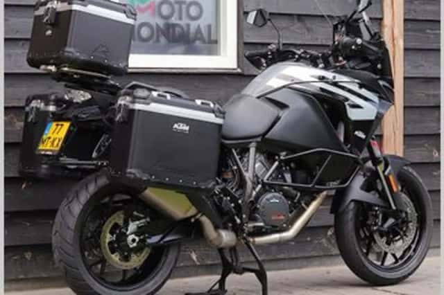 KTM 1290 Super Adventure (2020) thumbnail 2