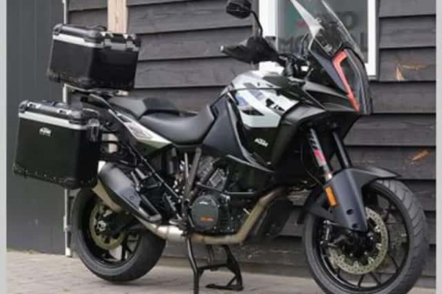 KTM 1290 Super Adventure (2020) thumbnail 3