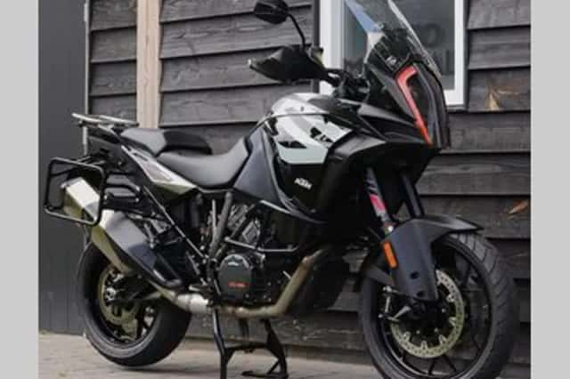 KTM 1290 Super Adventure (2020) thumbnail 6