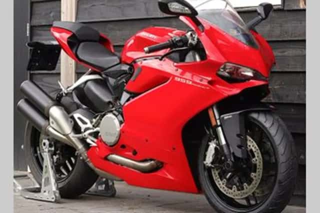 Ducati Panigale 959 (2016) thumbnail 4
