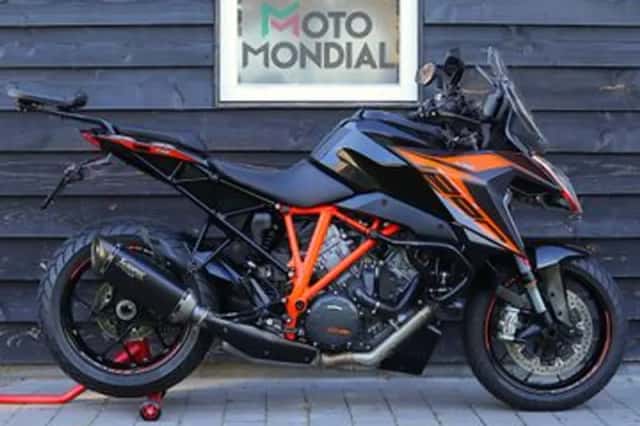 KTM 1290 Super Duke GT (2020) thumbnail 4