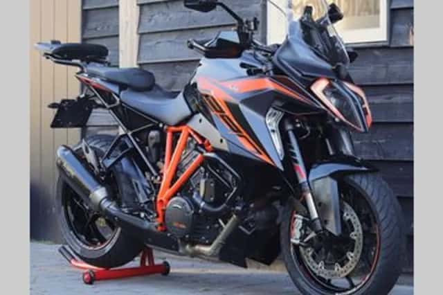 KTM 1290 Super Duke GT (2020) thumbnail 5