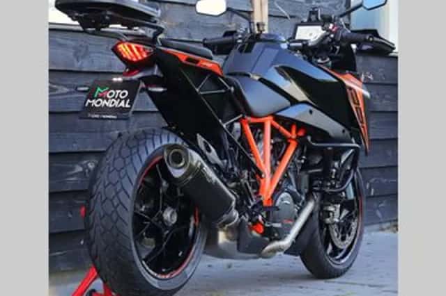 KTM 1290 Super Duke GT (2020) thumbnail 6