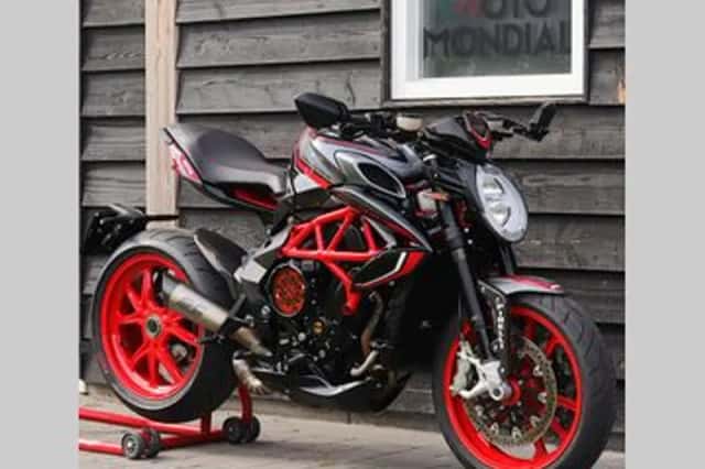 MV Agusta Brutale 800 Dragster (2021) thumbnail 4