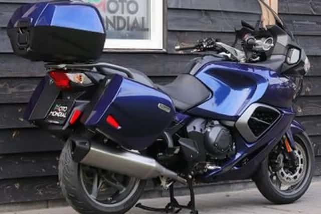 Triumph Trophy 1215 SE (2012) thumbnail 2