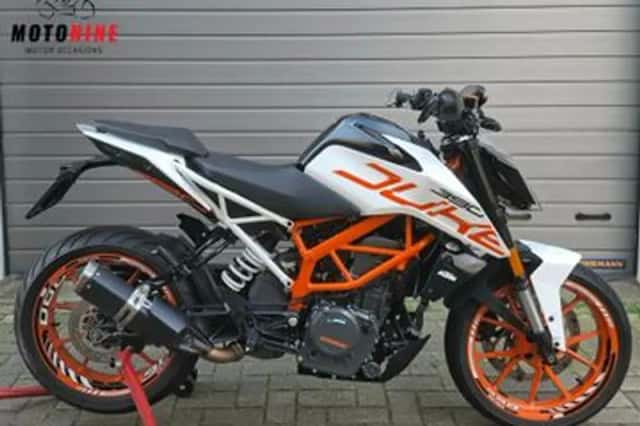 KTM 390 Duke (2019) thumbnail 1