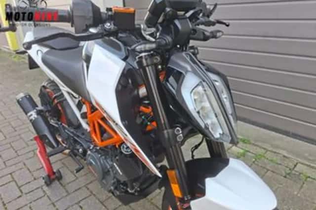 KTM 390 Duke (2019) thumbnail 5