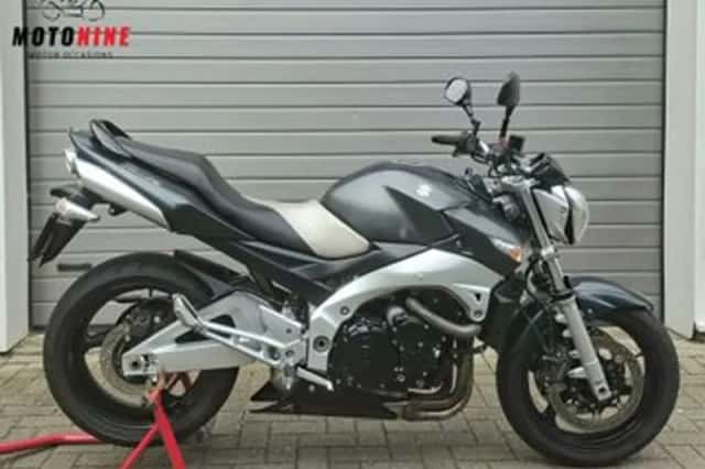 Suzuki GSR600 (2006) thumbnail 1