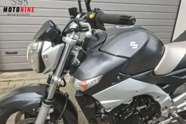 Suzuki GSR600 (2006) thumbnail 4