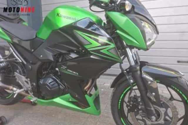 Kawasaki Z300 (2015) thumbnail 5
