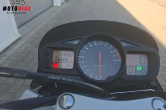 Suzuki GSR600 (2006) thumbnail 3