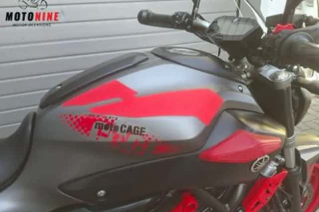 Yamaha MT-07 (2015) thumbnail 6