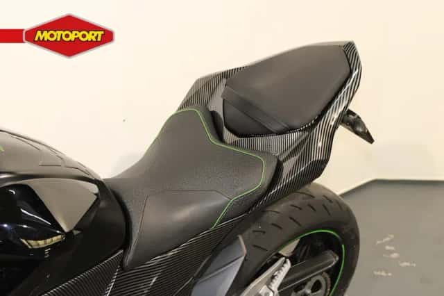 Kawasaki Z800 (2014) thumbnail 6