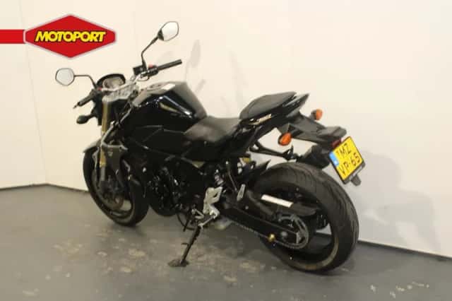 Suzuki GSR750 (2011) thumbnail 4