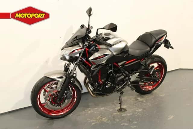 Kawasaki Z650 (2023) thumbnail 2