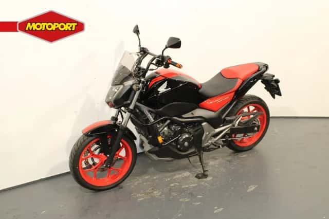 Honda NC 750 S (2017) thumbnail 2