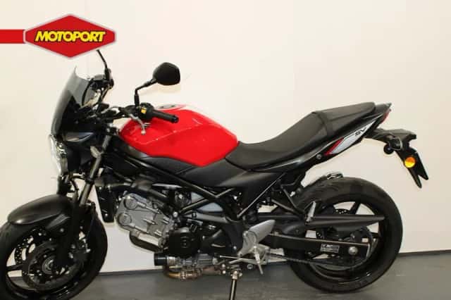 Suzuki SV650 (2017) thumbnail 5