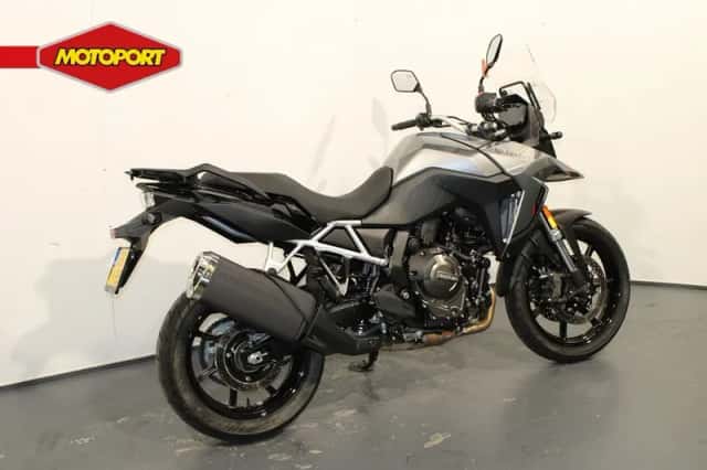 Suzuki V-Strom 800 (2025) thumbnail 2