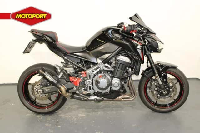 Kawasaki Z900 (2018) thumbnail 1