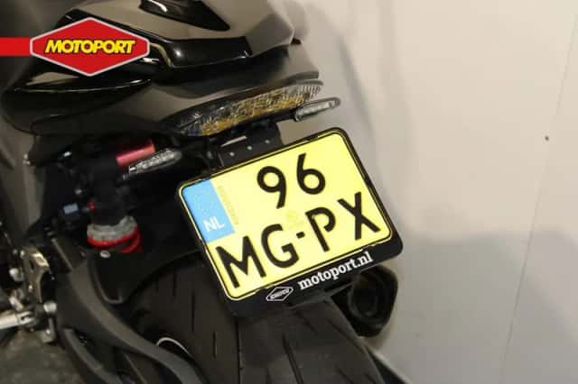 Triumph Speed Triple (2016) thumbnail 5