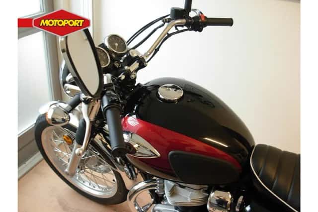 Kawasaki W800 (2024) thumbnail 3