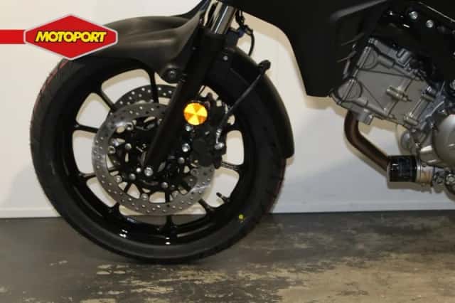 Suzuki V-Strom (2024) thumbnail 5