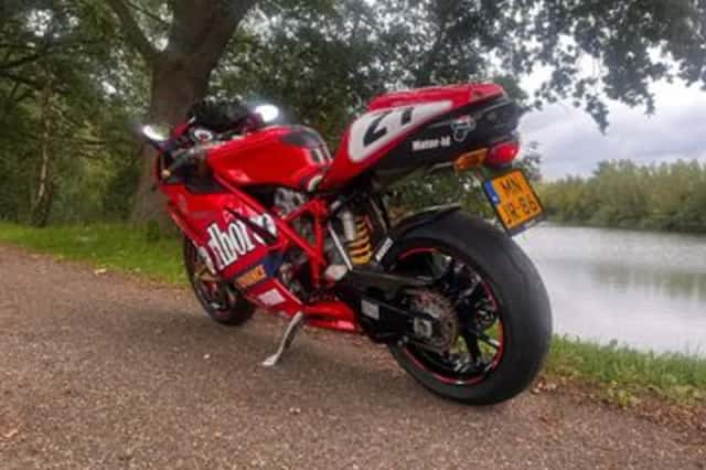 Ducati 999 (2005) thumbnail 5