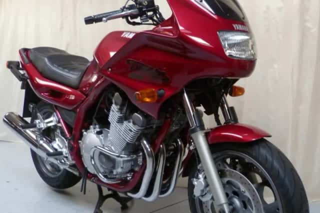 Yamaha XJ 900 (1998) thumbnail 5