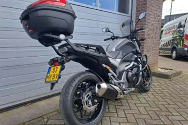 Honda NC 750 S (2016) thumbnail 3