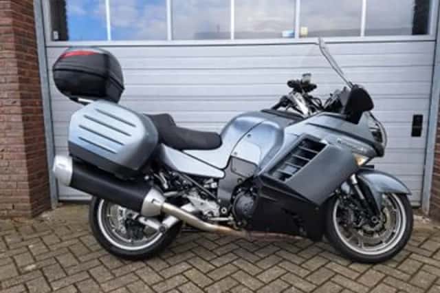Kawasaki GTR 1400 Grand Tourer (2008) thumbnail 1