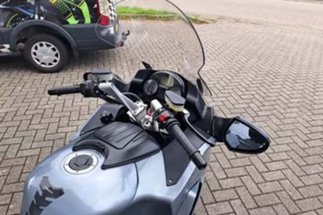 Kawasaki GTR 1400 Grand Tourer (2008) thumbnail 6