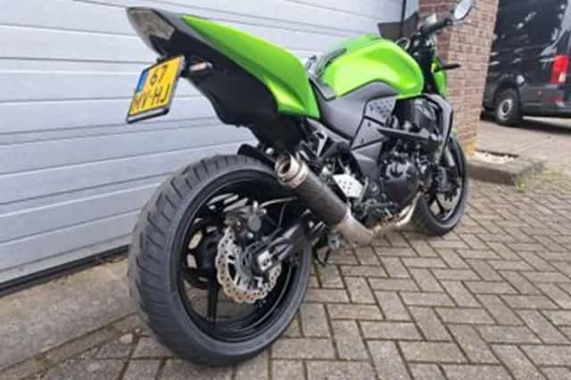 Kawasaki Z 750R (2013) thumbnail 3