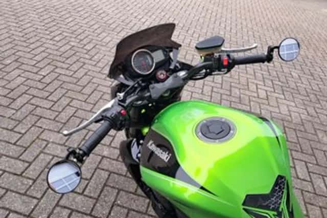 Kawasaki Z 750R (2013) thumbnail 5