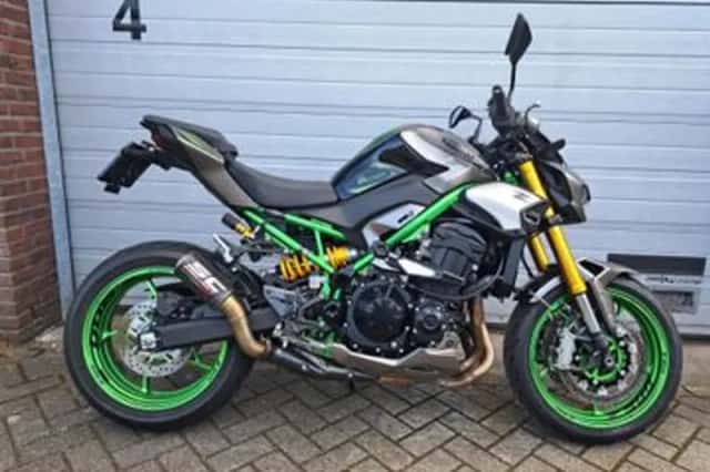 Kawasaki Z900 SE Performance (2025) thumbnail 1