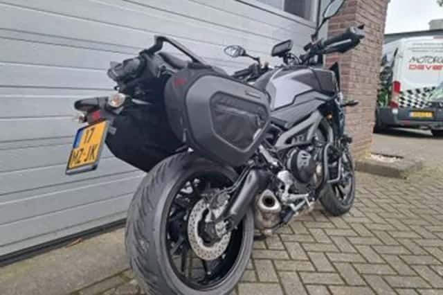 Yamaha Tracer 900 (2016) thumbnail 3