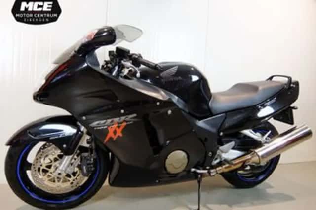 Honda CBR 1100 XX Super Blackbird (1999) thumbnail 4