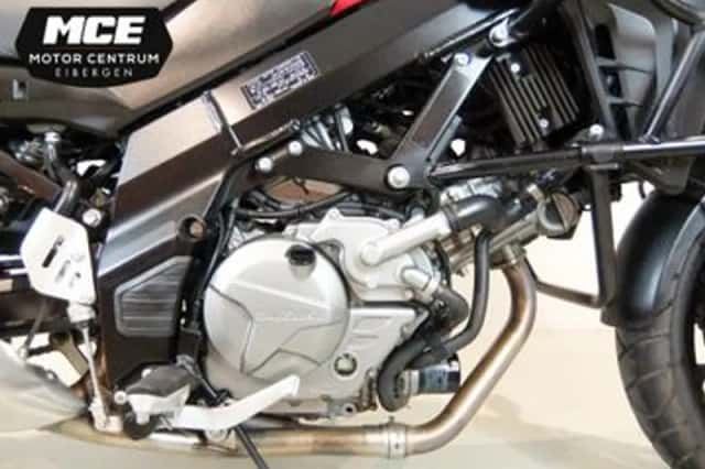 Suzuki V-Strom (2022) thumbnail 6