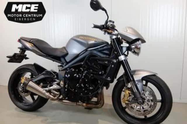 Triumph Street Triple R (2009) thumbnail 5