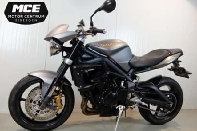 Triumph Street Triple R (2009) thumbnail 6