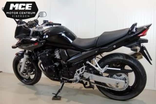 Suzuki Bandit 650 SA (2007) thumbnail 6